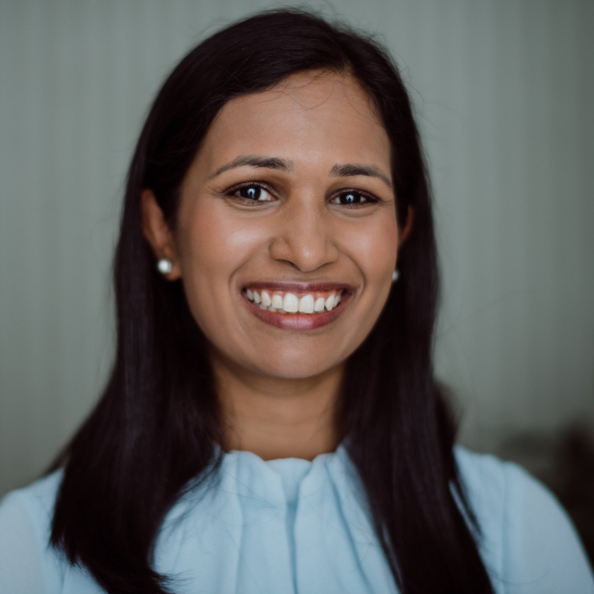 Dr Nisha Prabaharan